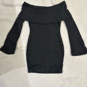 OFF THE SHOULDER DRESS